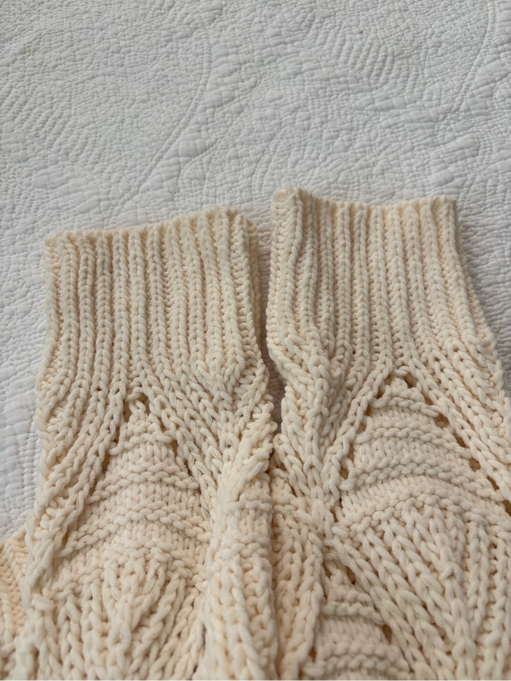 POL Open-Work Cable-Knit Cropped Turtleneck Sweater. Cream Size Small. Nice! - Picture 15 of 16